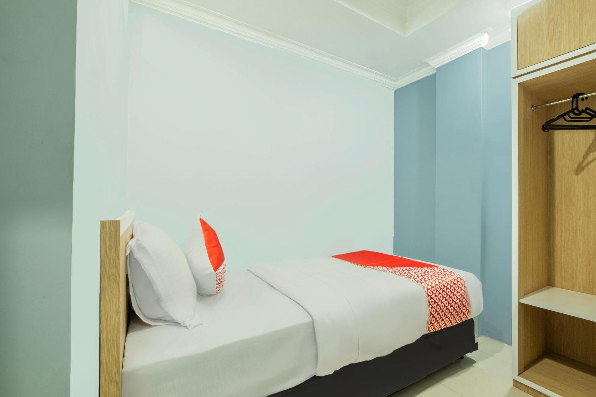 Oyo Living 2195 Al Jazeerah Residence Syariah Bandung Exterior photo